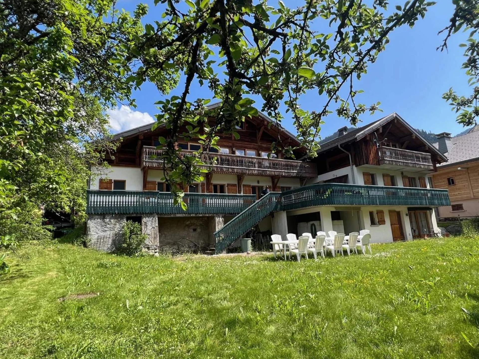 La Ferme Du Chateau Ла-Шапель-д'Абонданс Экстерьер фото